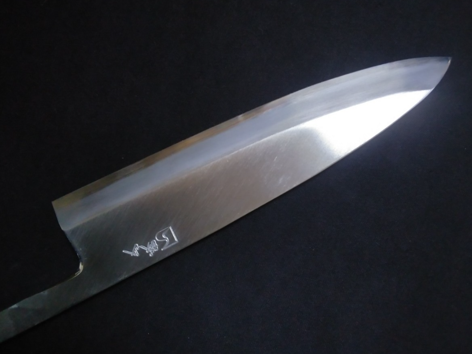 日本刀Damascus Ginsan Yanagiba270mm 由Shougo Yamatsuka 制作– KIREAJI