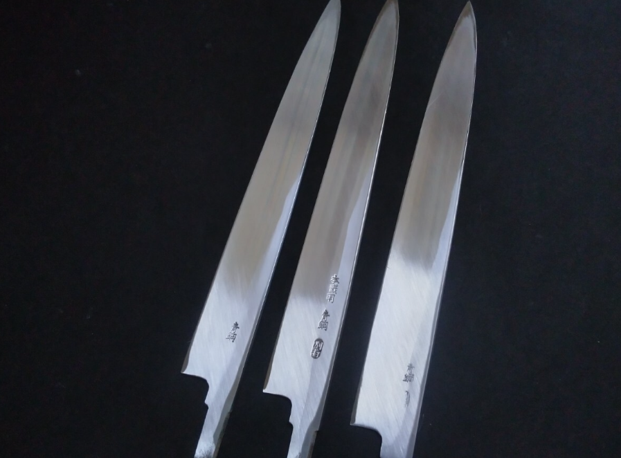 Blue Steel #2 Yanagiba 270mm- Kido Finishing