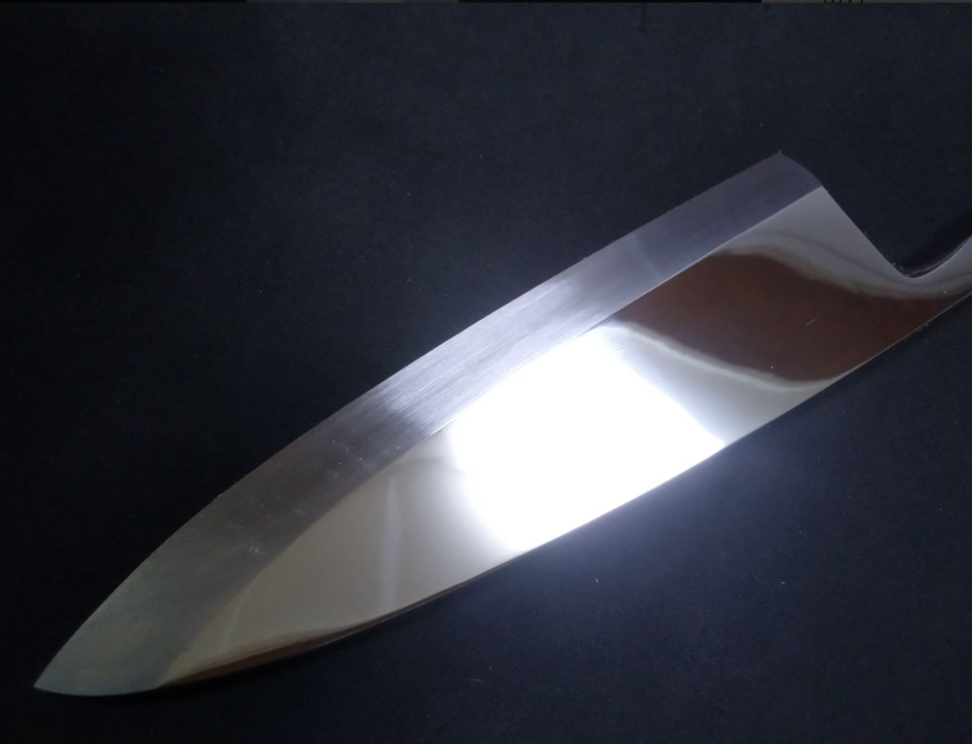 BlueSteel_2_Honyaki-Mizuyaki_Deba180mm-MirrorPolished_oneside
