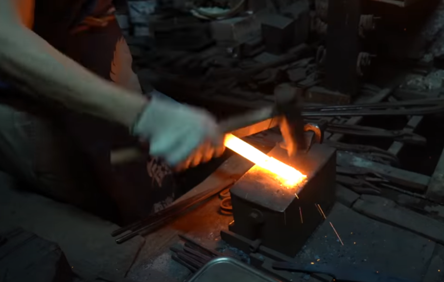 Knife_forging_proces