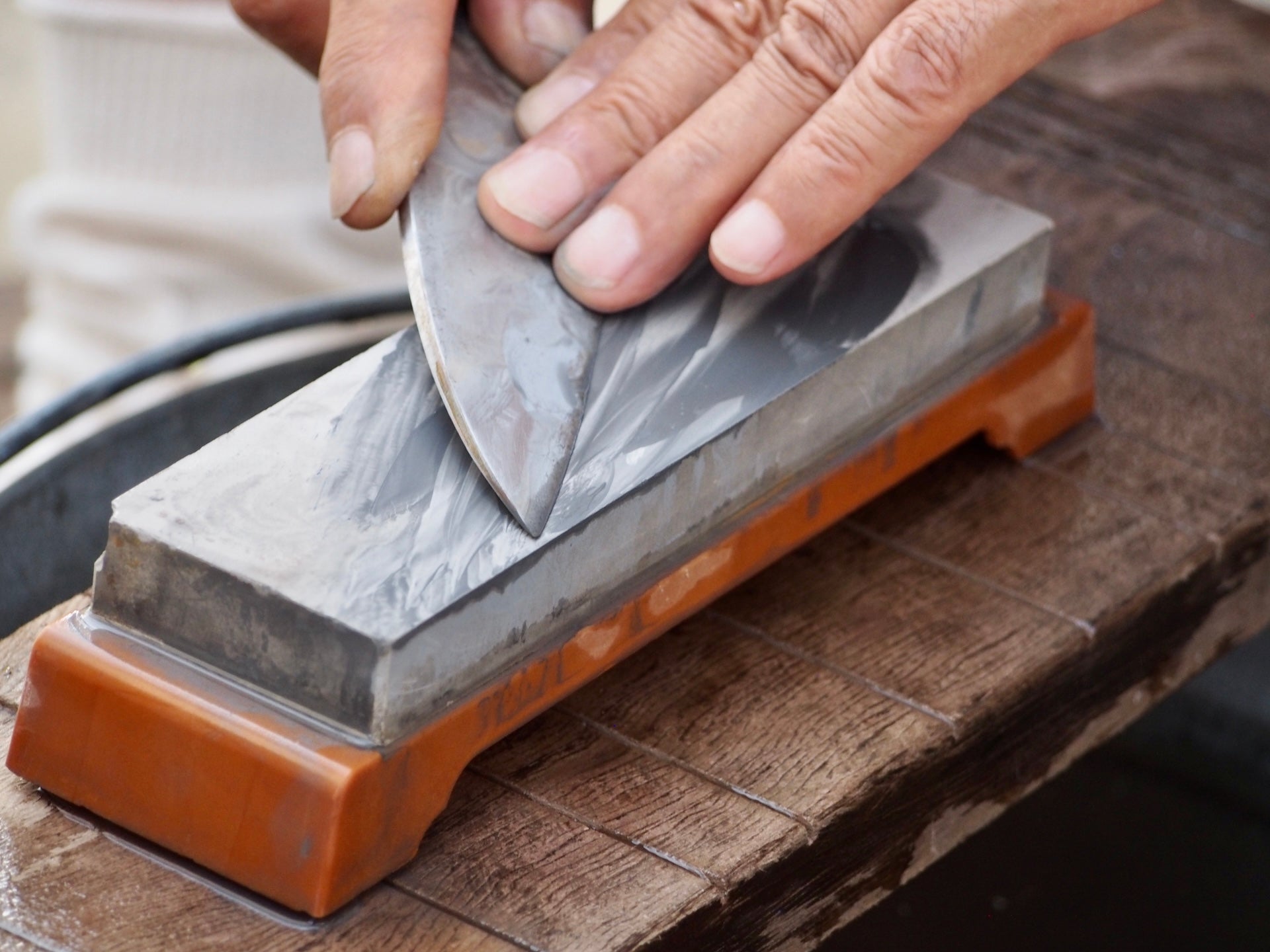 sharpening a japanese knife