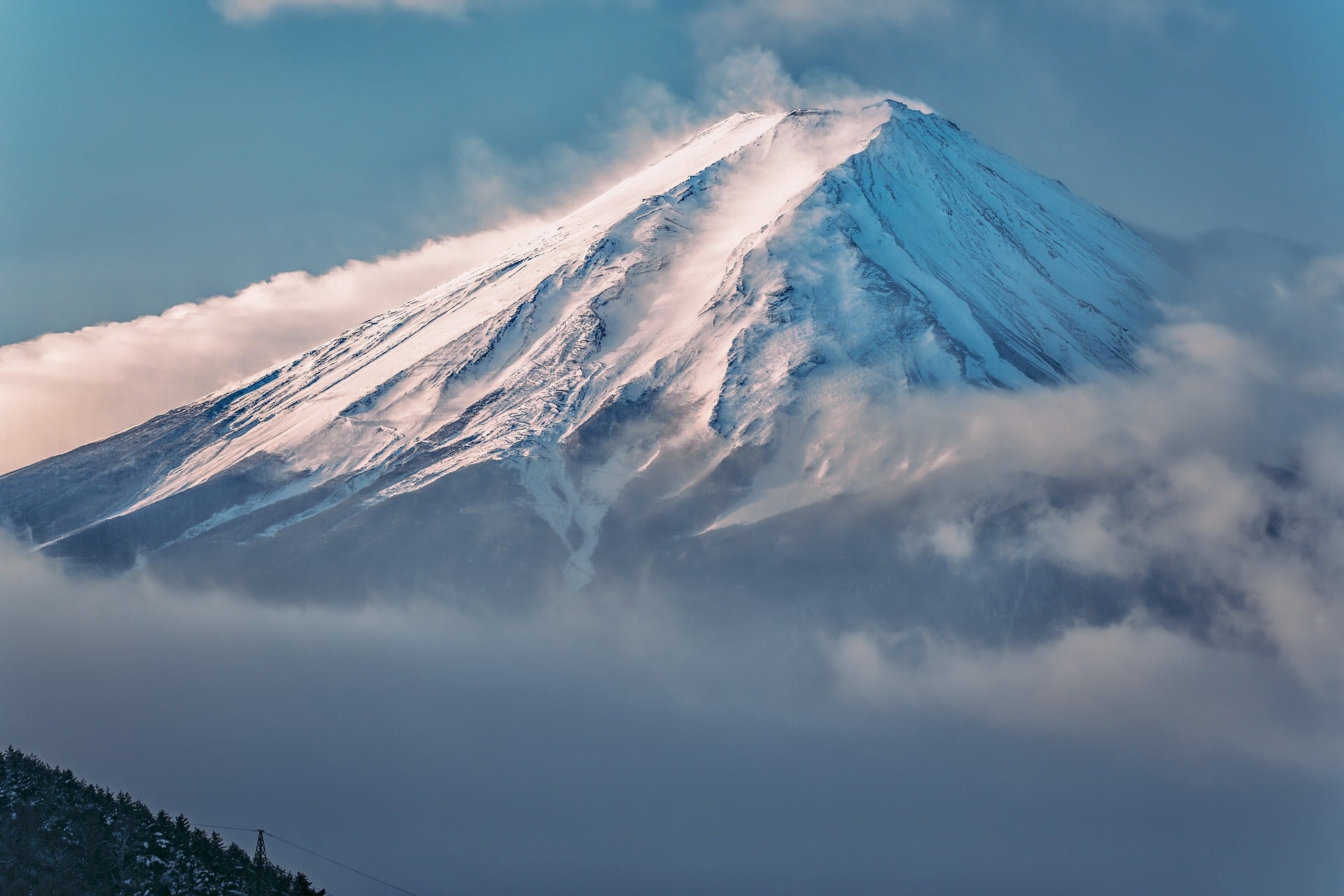 Mt. Fuji is the symbol of KIREAJI.